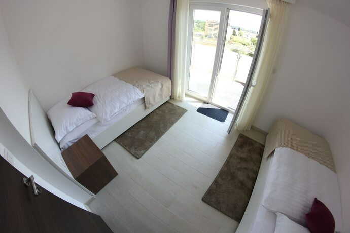 Imagen de la habitación del Hotel Villa Badi. Foto 18