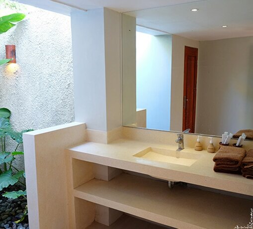 Imagen general del Hotel Villa Bau Nyale. Foto 4