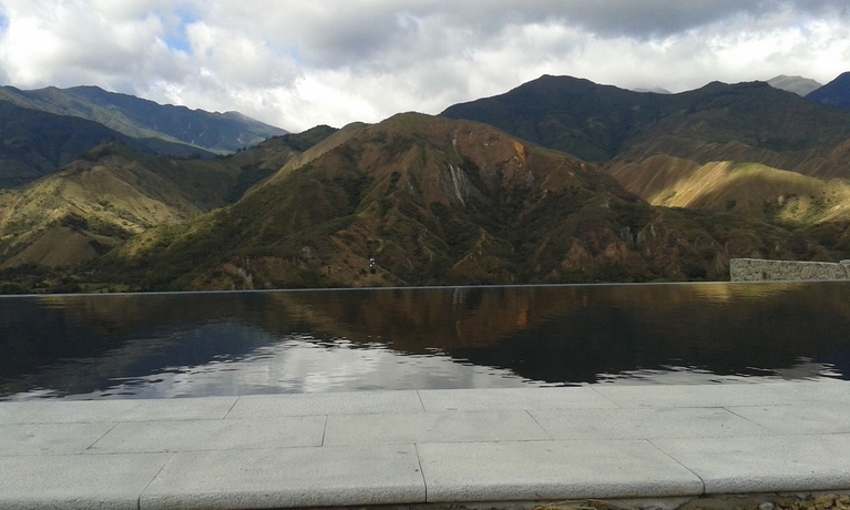Imagen de la piscina del Hotel Villa Beatriz Lodge. Foto 19