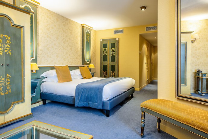 Imagen de la habitación del Hotel Villa Beaumarchais. Foto 16