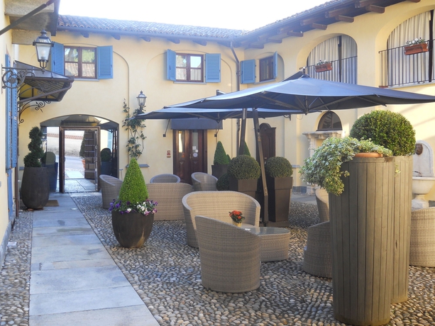 Imagen del bar/restaurante del Hotel Villa Beccaris. Foto 2