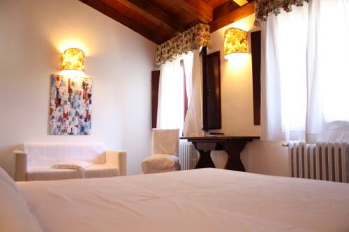 Imagen de la habitación del Hotel Villa Belfiore. Foto 11