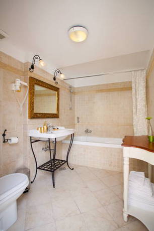 Imagen de la habitación del Hotel Villa Bellevue Portoroz-portorose. Foto 7