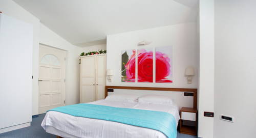 Imagen de la habitación del Hotel Villa Bellevue Portoroz-portorose. Foto 11