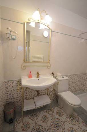 Imagen de la habitación del Hotel Villa Bellevue Portoroz-portorose. Foto 14