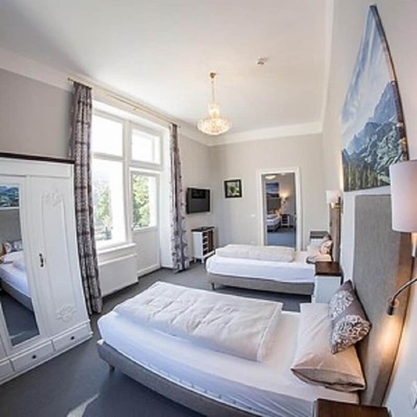 Imagen de la habitación del Hotel Villa Bergzauber. Foto 8