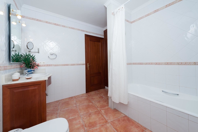 Imagen de la habitación del Hotel Villa Bessó. Foto 12