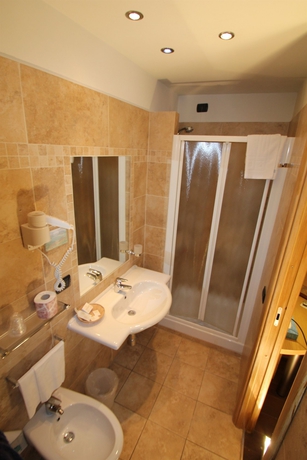 Imagen de la habitación del Hotel Villa Betania. Foto 8