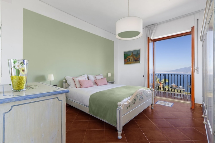 Imagen de la habitación del Hotel Villa Bianca, Sorrento. Foto 4