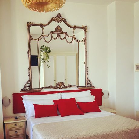 Imagen de la habitación del Hotel Villa Bina Sea. Foto 5