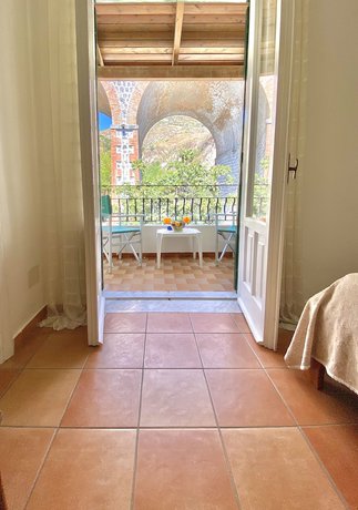 Imagen de la habitación del Hotel Villa Bina Sea. Foto 14