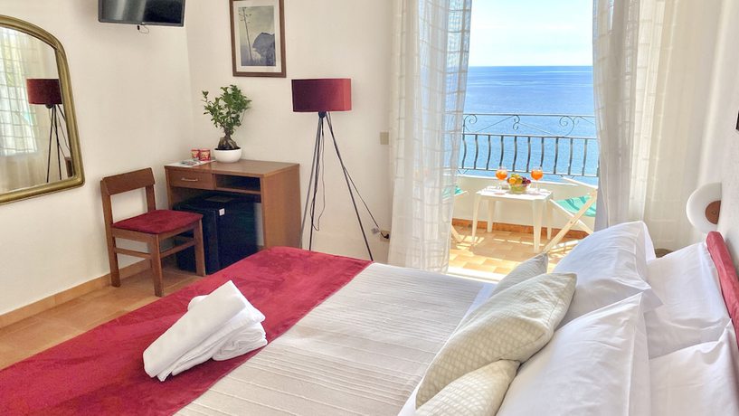 Imagen de la habitación del Hotel Villa Bina Sea. Foto 15