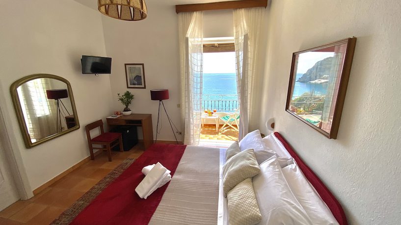 Imagen de la habitación del Hotel Villa Bina Sea. Foto 19