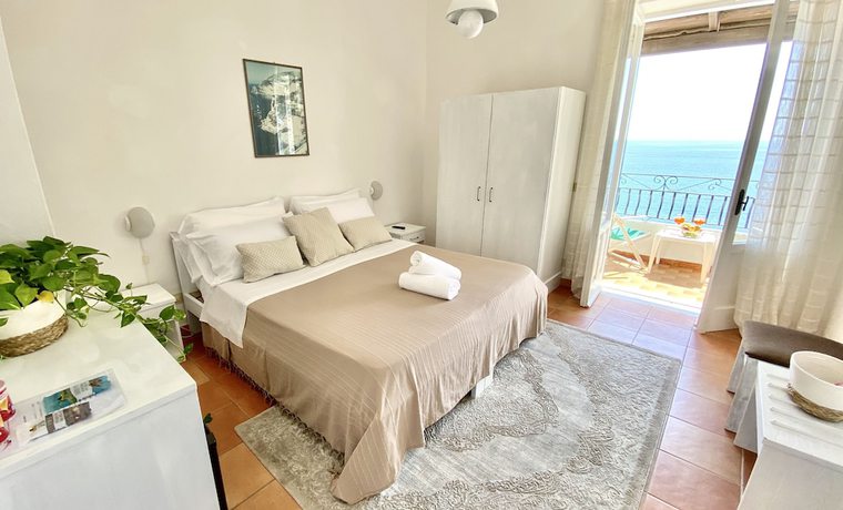 Imagen de la habitación del Hotel Villa Bina Sea. Foto 20