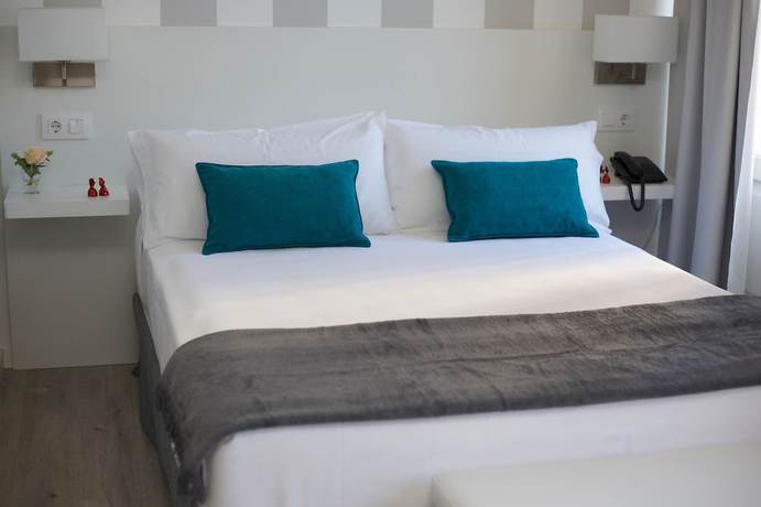 Imagen de la habitación del Hotel Villa Blanca, Tui. Foto 5