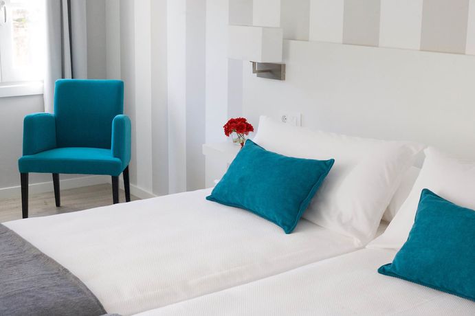 Imagen de la habitación del Hotel Villa Blanca, Tui. Foto 11