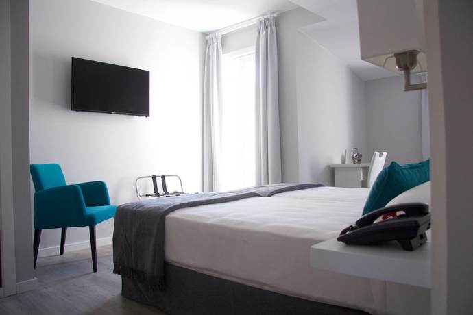 Imagen de la habitación del Hotel Villa Blanca, Tui. Foto 12