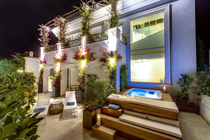 Imagen de la habitación del Hotel Villa Blu Capri. Foto 17