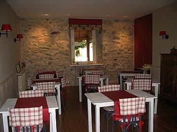 Imagen del bar/restaurante del Hotel Villa Bon Repos. Foto 3