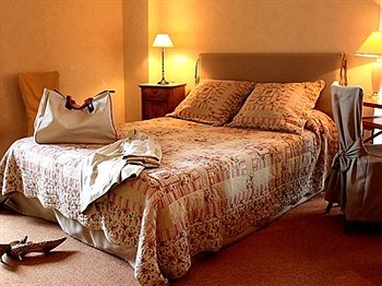 Imagen de la habitación del Hotel Villa Bon Repos. Foto 4