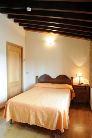 Imagen de la habitación del Hotel Villa Bonelli. Foto 11