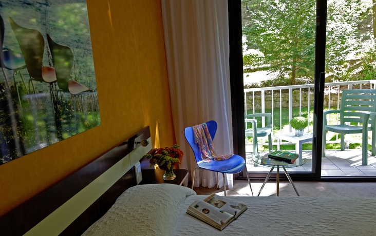 Imagen de la habitación del Hotel Villa Borghese, The Originals Relais. Foto 11