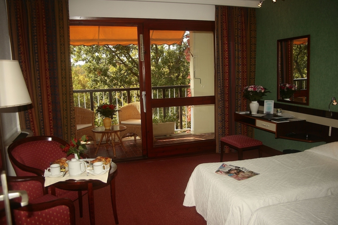 Imagen de la habitación del Hotel Villa Borghese, The Originals Relais. Foto 12