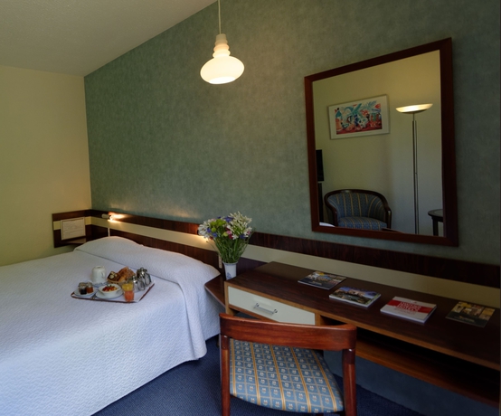 Imagen de la habitación del Hotel Villa Borghese, The Originals Relais. Foto 18