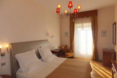 Imagen de la habitación del Hotel Villa Borghi. Foto 8