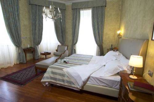 Imagen de la habitación del Hotel Villa Borghi. Foto 13