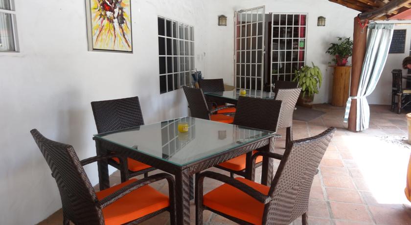 Imagen de los exteriores del Hotel Villa Botero By Casa Mojito Bandb. Foto 8