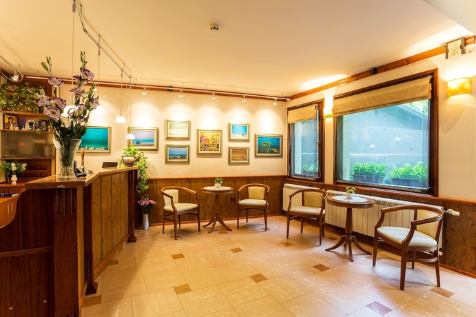 Imagen de los interiores del Hotel Villa Boyana. Foto 17