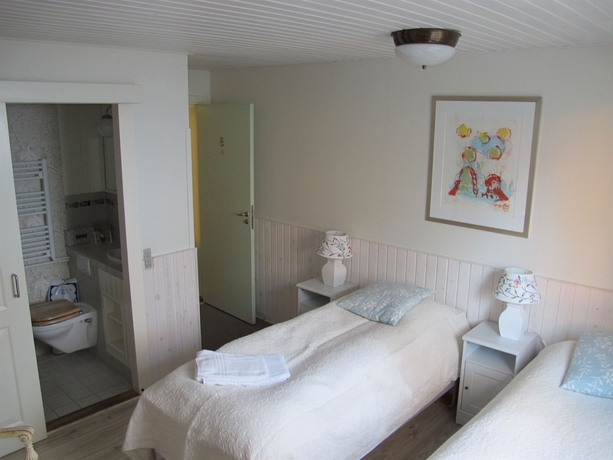 Imagen de la habitación del Hotel Villa Brinkly. Foto 4