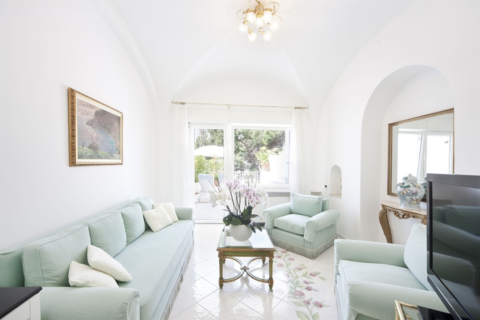 Imagen de los interiores del Hotel Villa Brunella. Foto 14