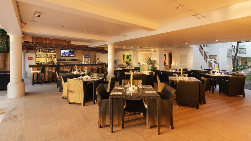 Imagen del bar/restaurante del Hotel Villa Caemilla Beach Boutique Hotel. Foto 4