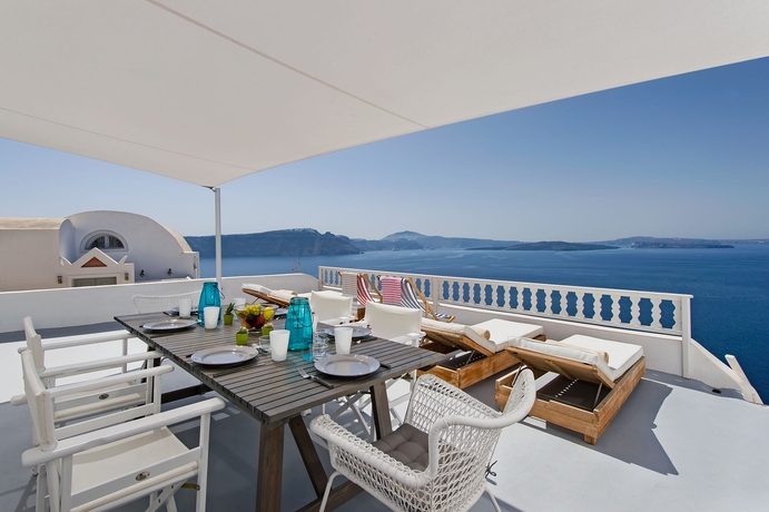 Imagen del bar/restaurante del Hotel Villa Calliope. Foto 2