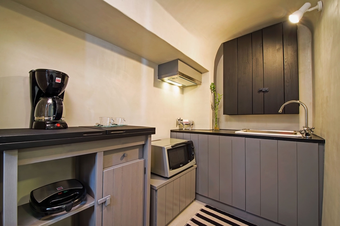 Imagen de la habitación del Hotel Villa Calliope. Foto 9