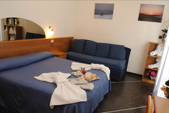 Imagen de la habitación del Hotel Villa Camilla. Foto 13