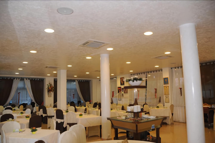 Imagen del bar/restaurante del Hotel Villa Camilla. Foto 7