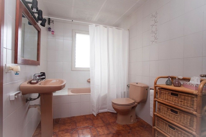 Imagen de la habitación del Hotel Villa Can Antonia Dotze. Foto 13