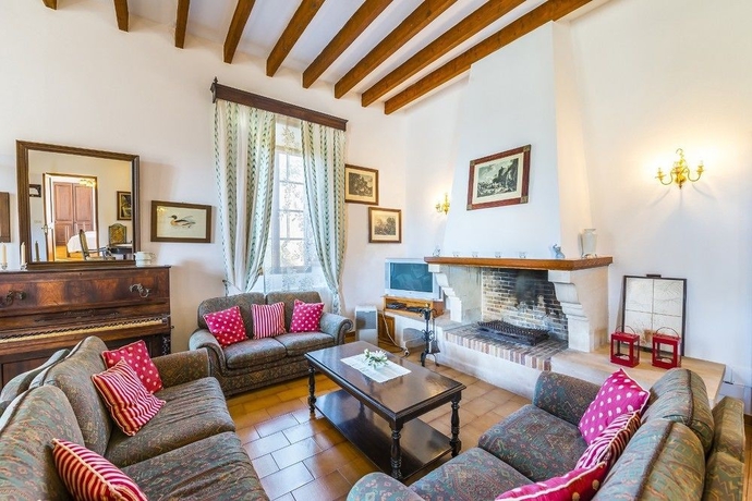 Imagen de los interiores del Hotel Villa Can Cirerol. Foto 15