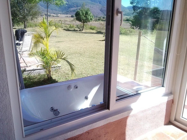 Imagen de la habitación del Hotel Villa Cantabria. Foto 7