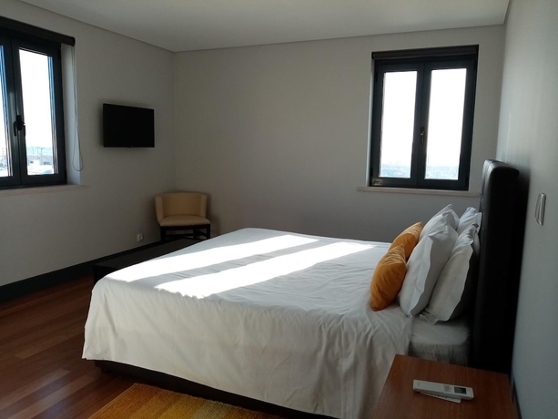 Imagen de la habitación del Hotel Villa Caparica Hostel. Foto 5