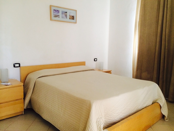 Imagen de la habitación del Hotel Villa Capri Salon and Spa. Foto 4