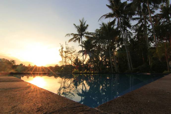 Imagen de la piscina del Hotel Villa Capung Mas. Foto 17