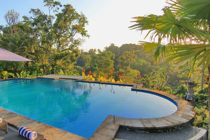 Imagen de la piscina del Hotel Villa Capung Mas. Foto 20