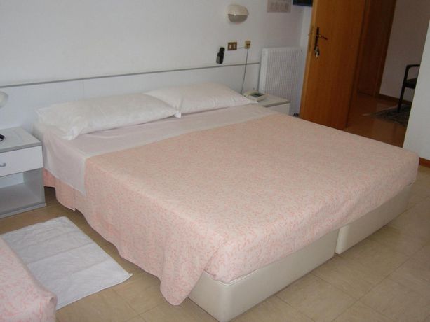 Imagen de la habitación del Hotel Villa Carla, Grado. Foto 5