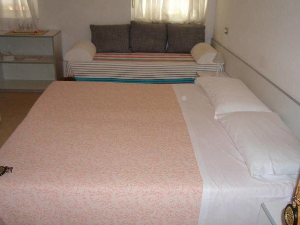 Imagen de la habitación del Hotel Villa Carla, Grado. Foto 9