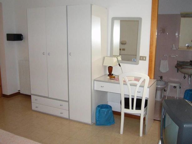 Imagen de la habitación del Hotel Villa Carla, Grado. Foto 10