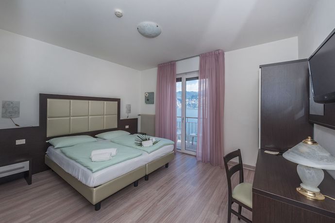 Imagen de la habitación del Hotel Villa Carmen. Foto 16